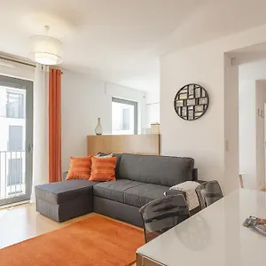 Bairrus - Mello Lisbon